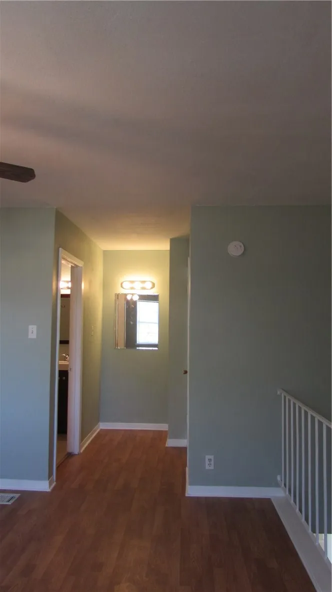 2208 Mission Hill Drive #102 Austin, TX 78741