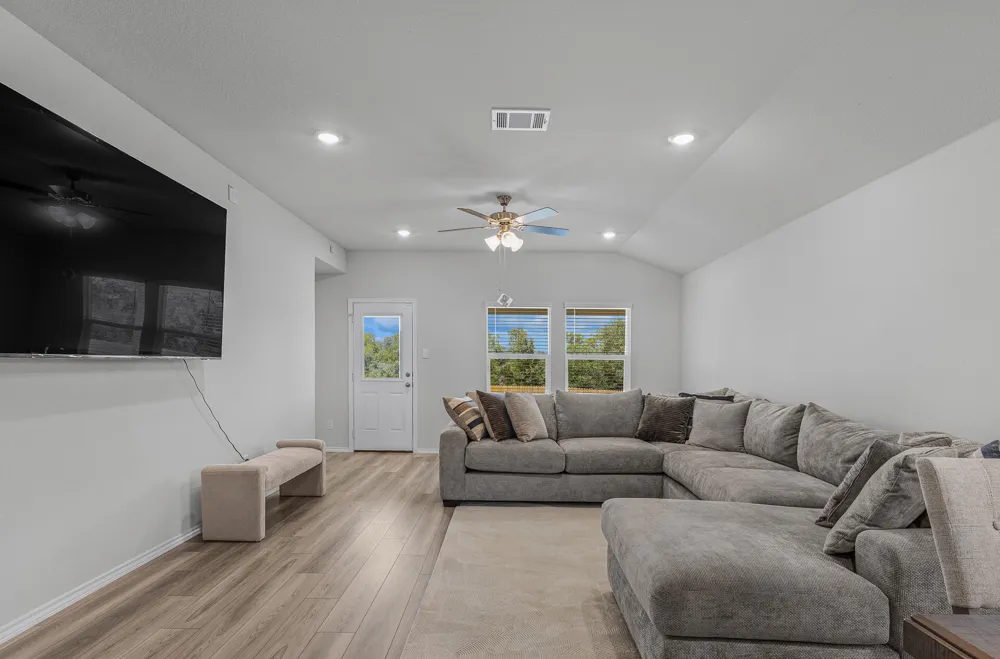 4011 Baerlon Killeen, TX 76542