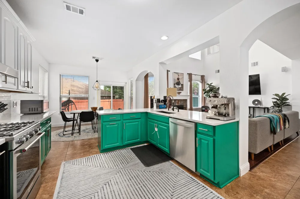 3228 Jewelfish Cove Austin, TX 78728