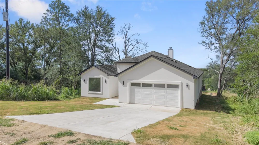 248 Kaukonahua Lane Bastrop, TX 78602