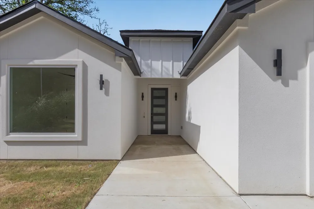 248 Kaukonahua Lane Bastrop, TX 78602