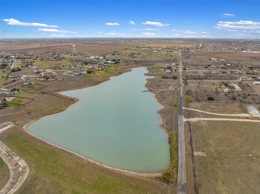 324 Apache Pass Hutto, TX 78634