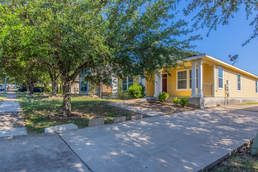 17808 Golden Valley Drive Manor, TX 78653