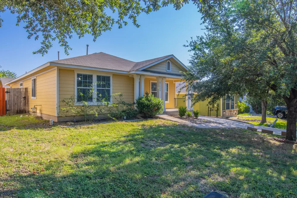 17808 Golden Valley Drive Manor, TX 78653