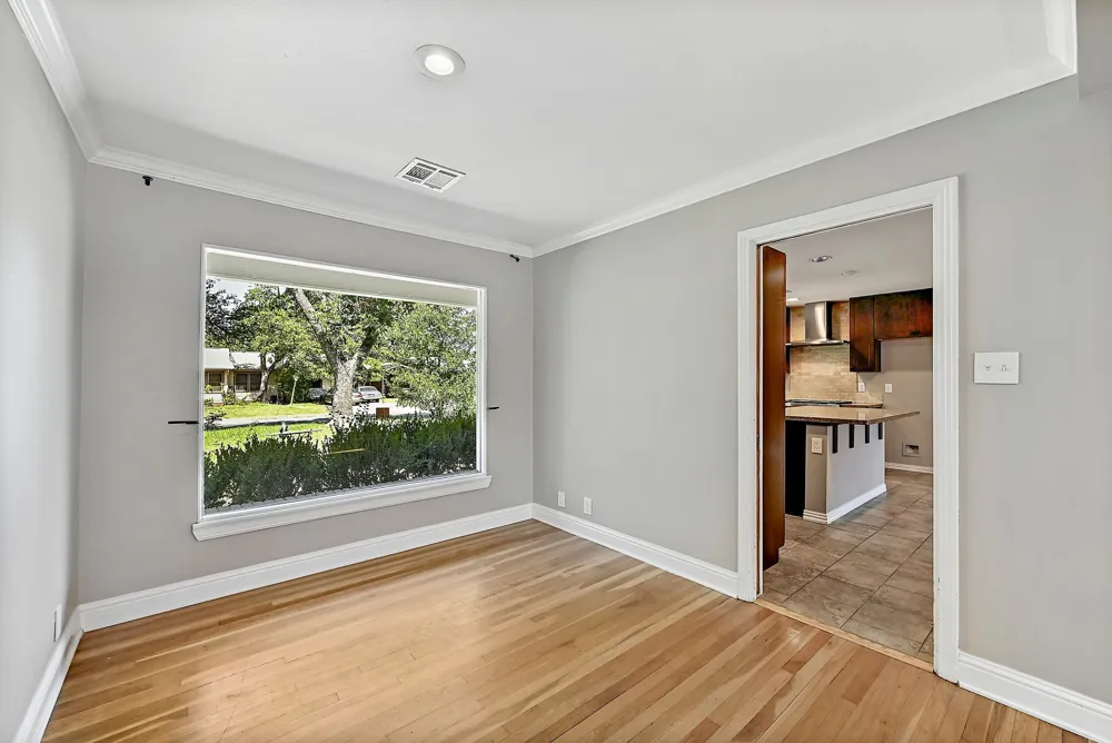 5805 Woodview Avenue Austin, TX 78756
