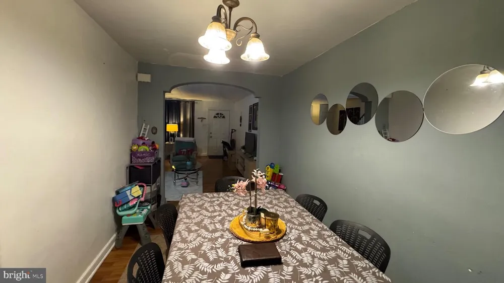 3204 DISSTON STREET Philadelphia, PA 19149