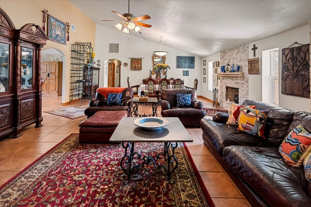 280 Hebron Church Road Yoakum, TX 77995