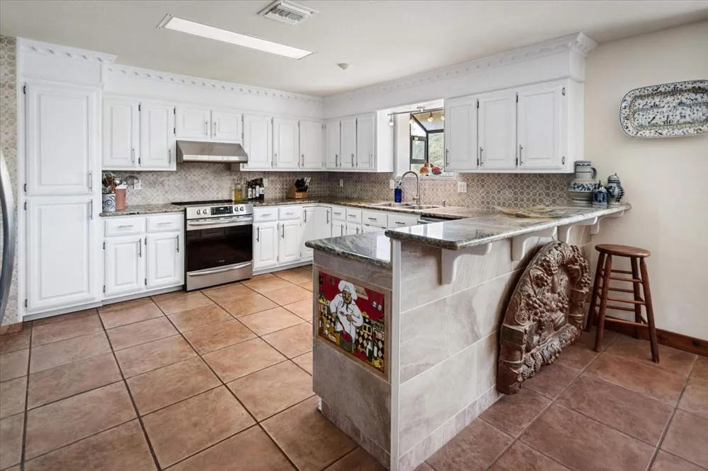 280 Hebron Church Road Yoakum, TX 77995