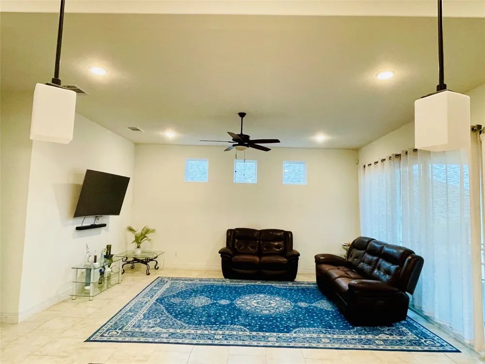 18001 Dufour Drive Austin, TX 78738
