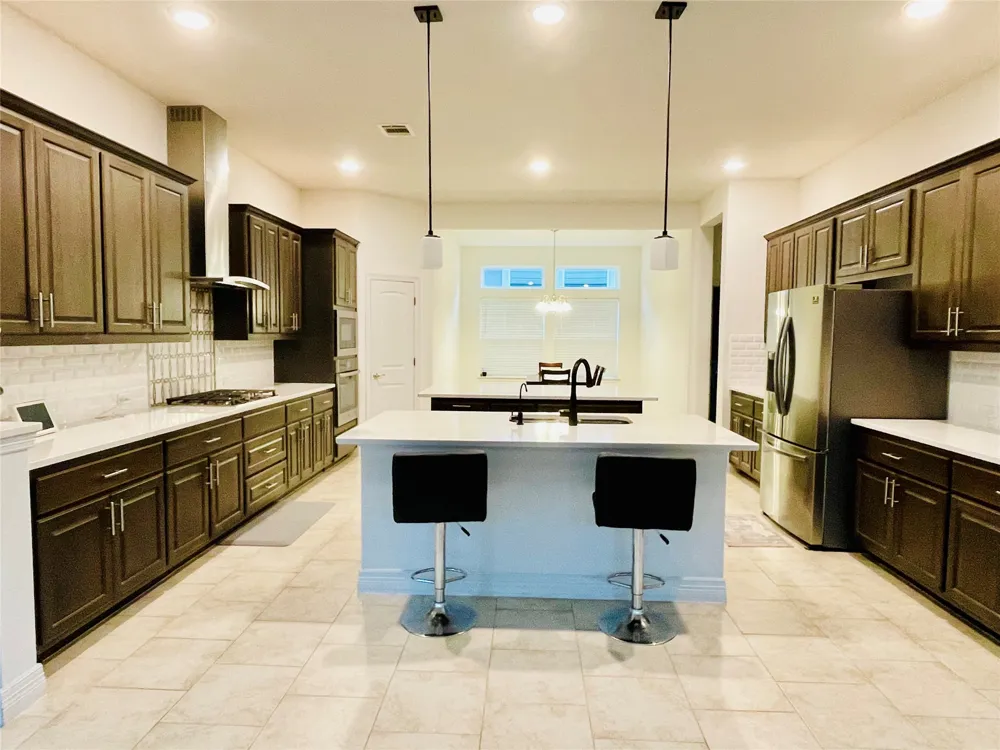 18001 Dufour Drive Austin, TX 78738