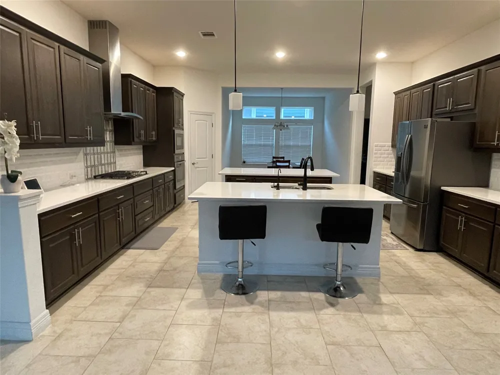 18001 Dufour Drive Austin, TX 78738