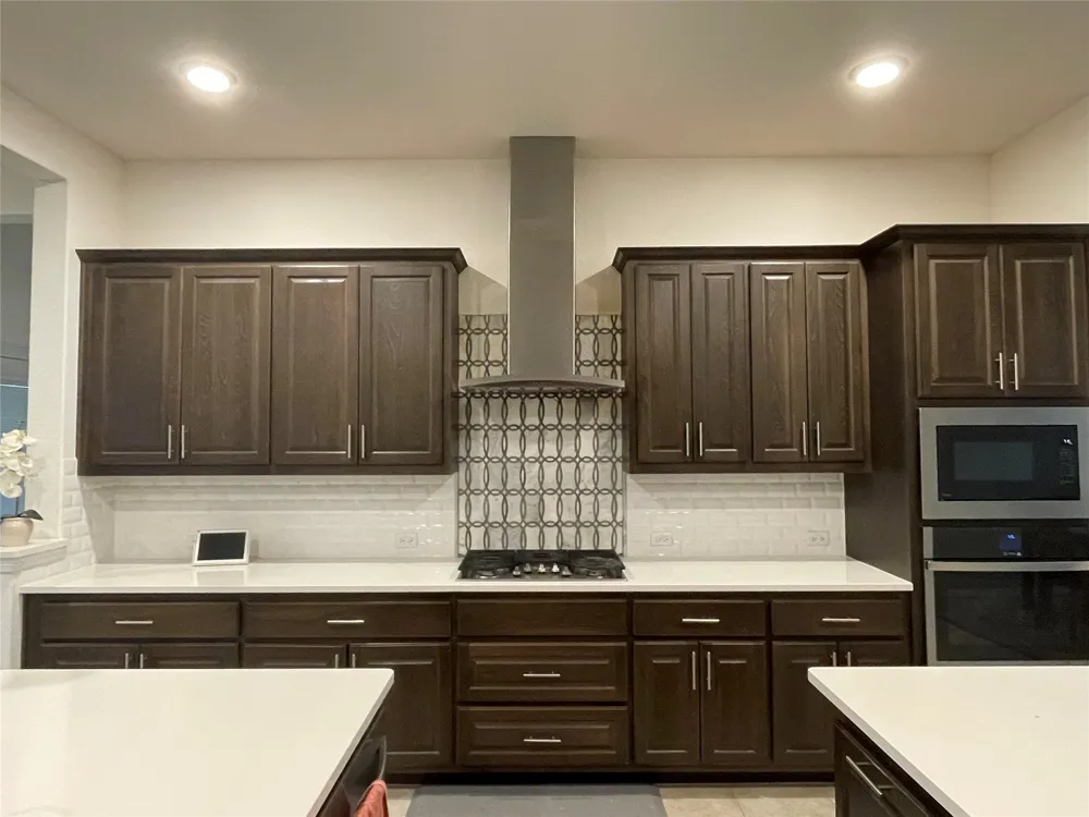 18001 Dufour Drive Austin, TX 78738