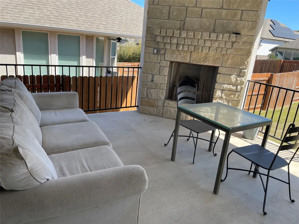 18001 Dufour Drive Austin, TX 78738