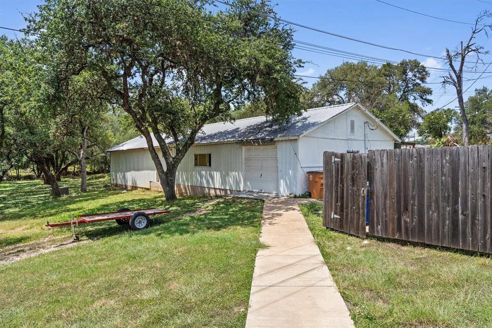 2106 Allred Drive Austin, TX 78748