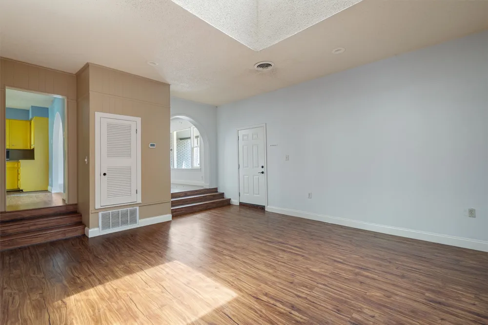 2106 Allred Drive Austin, TX 78748