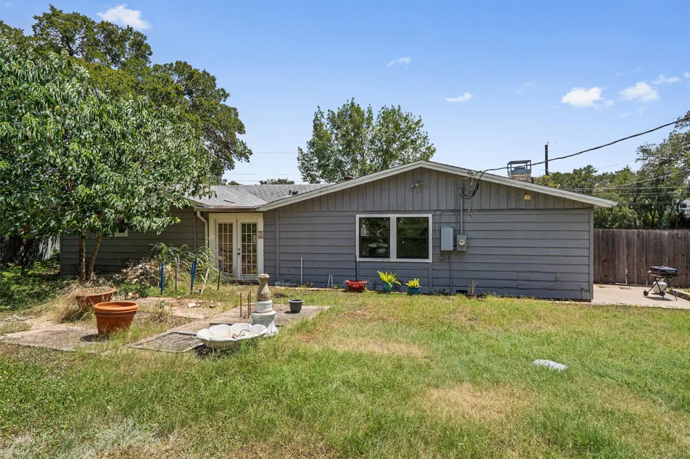 2106 Allred Drive Austin, TX 78748