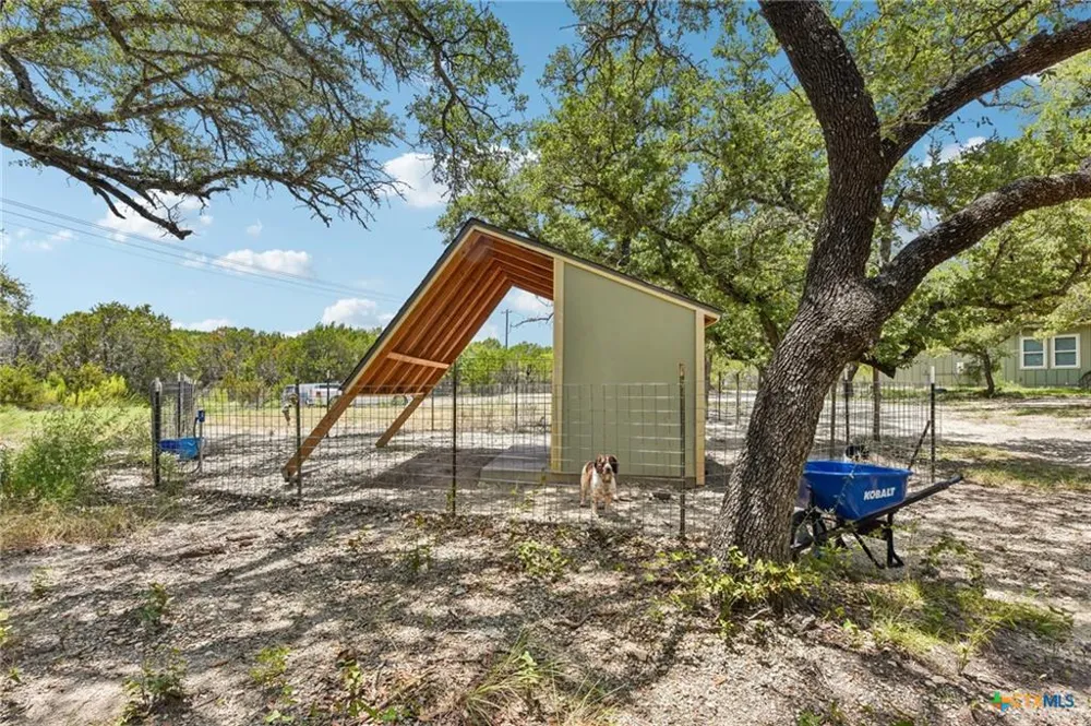 4211 County Road 103 Lampasas, TX 76550