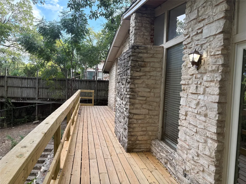 11913 Rennalee Loop Austin, TX 78753