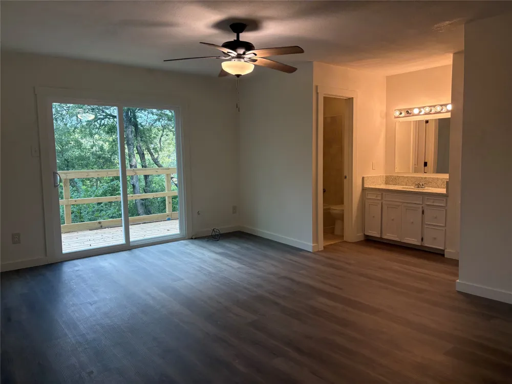 11913 Rennalee Loop Austin, TX 78753
