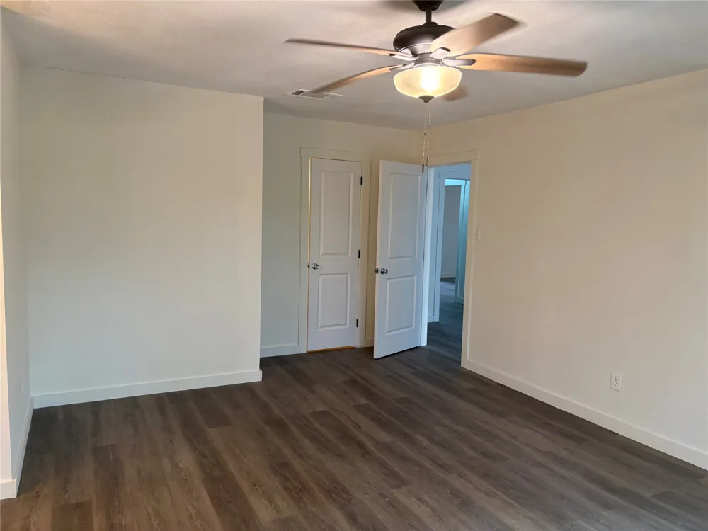 11913 Rennalee Loop Austin, TX 78753