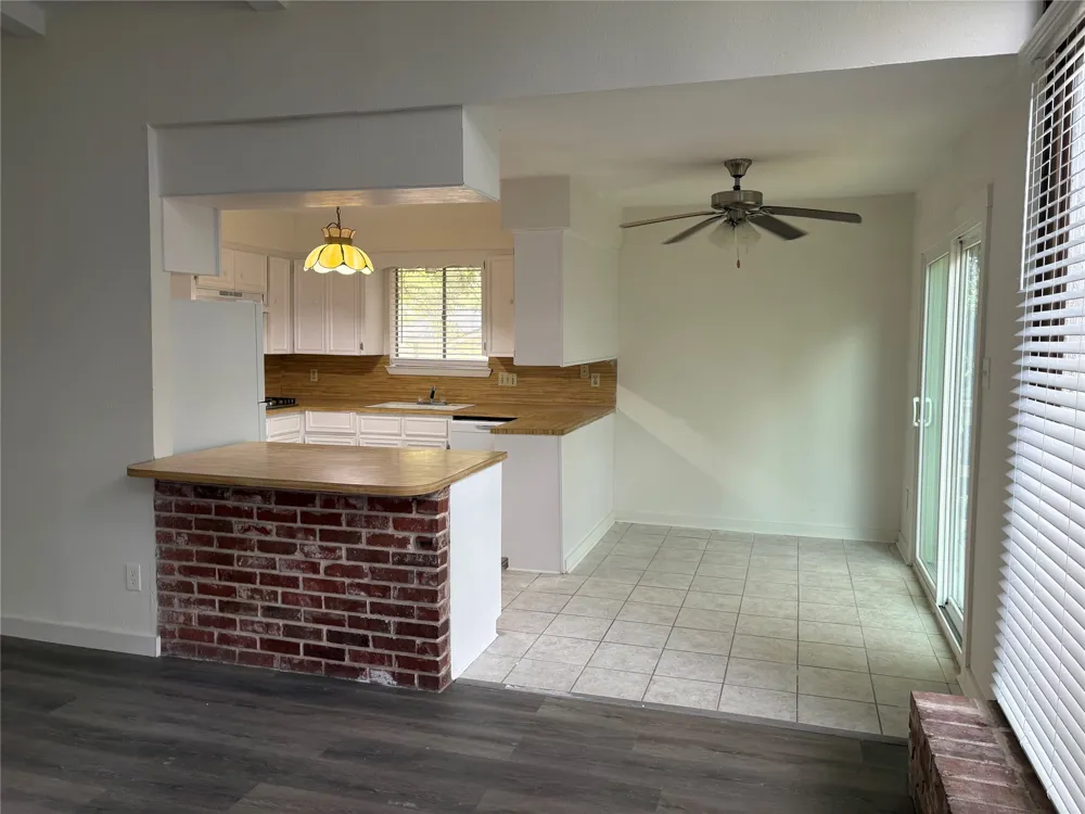 11913 Rennalee Loop Austin, TX 78753