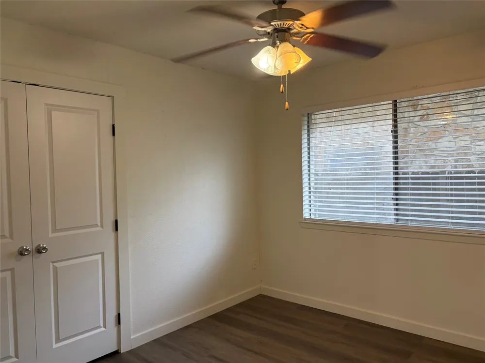11913 Rennalee Loop Austin, TX 78753
