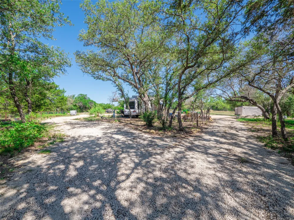 322 Maverick Way Briggs, TX 78608