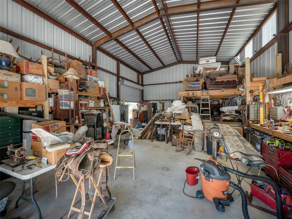 322 Maverick Way Briggs, TX 78608