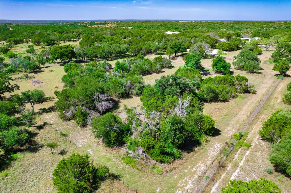 322 Maverick Way Briggs, TX 78608