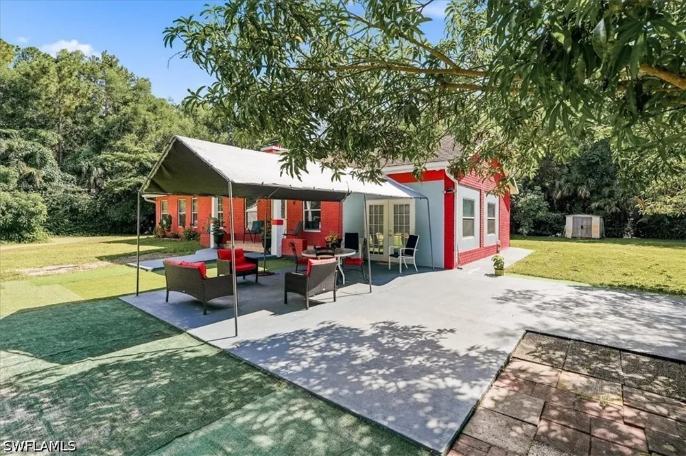 1st Street SW Naples, FL 34117