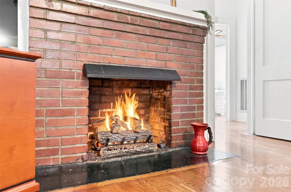 1106 Main Street Mount Holly, NC 28120