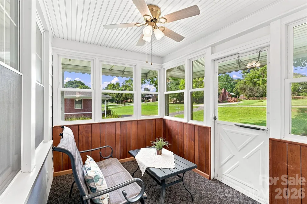 1106 Main Street Mount Holly, NC 28120
