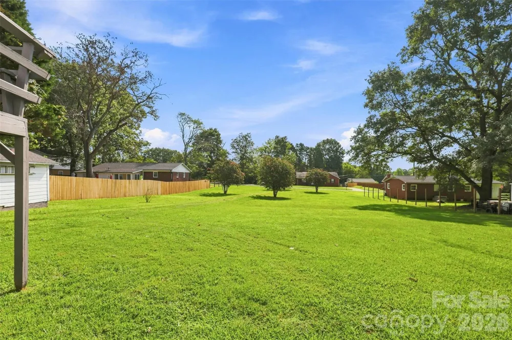1106 Main Street Mount Holly, NC 28120