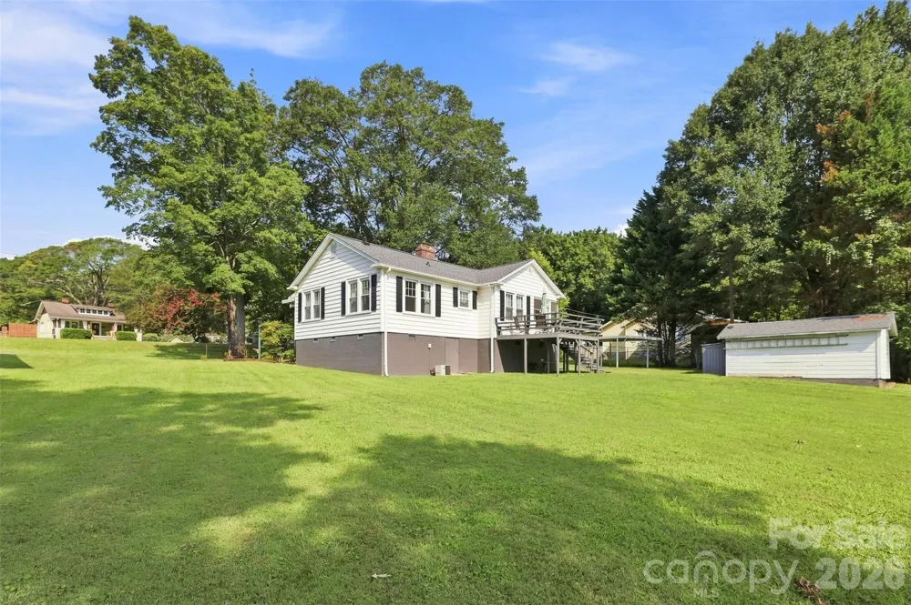 1106 Main Street Mount Holly, NC 28120