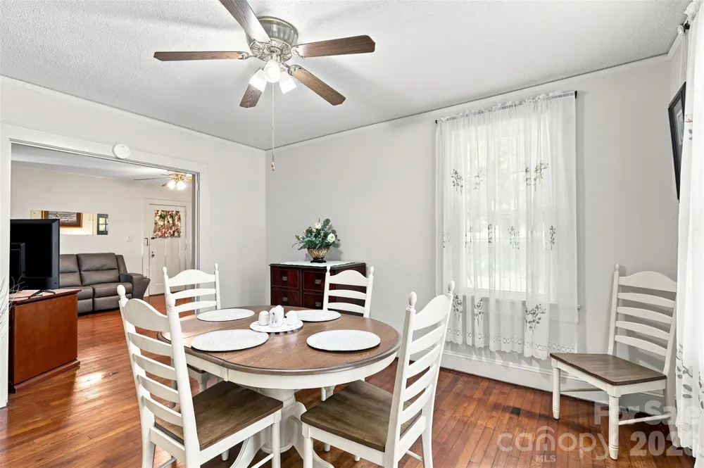 1106 Main Street Mount Holly, NC 28120