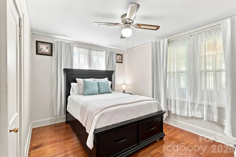1106 Main Street Mount Holly, NC 28120