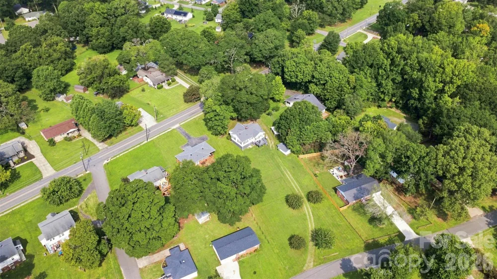 1106 Main Street Mount Holly, NC 28120