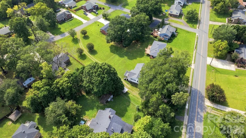 1106 Main Street Mount Holly, NC 28120