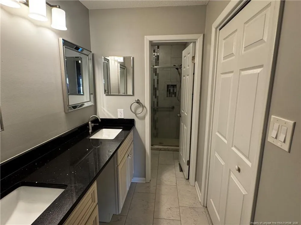 6739 Irongate Drive #B Fayetteville, NC 28306