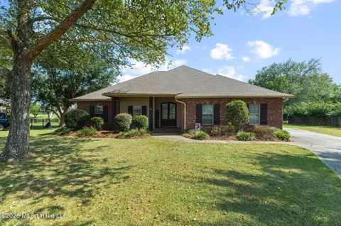 25 Lakeland Circle