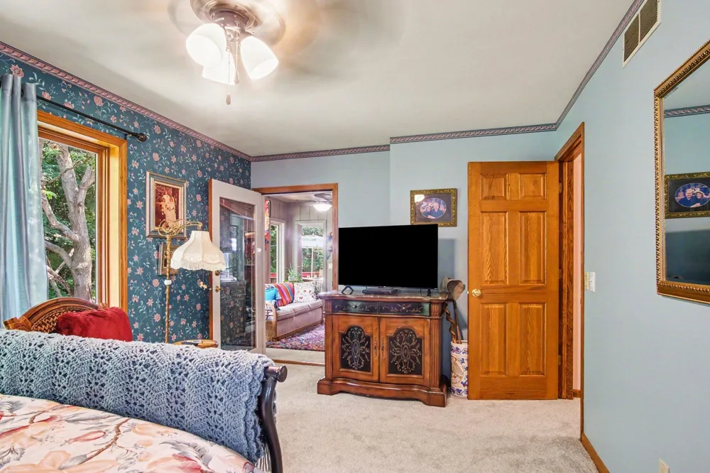 7930 Crestview Drive NE Plainfield Charter Township, MI 49306