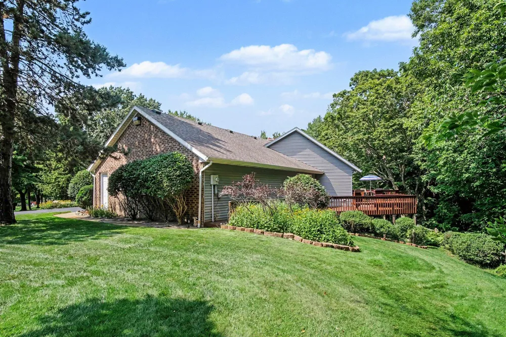 7930 Crestview Drive NE Plainfield Charter Township, MI 49306
