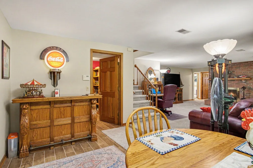 7930 Crestview Drive NE Plainfield Charter Township, MI 49306