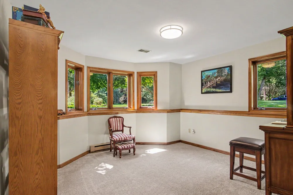 7930 Crestview Drive NE Plainfield Charter Township, MI 49306