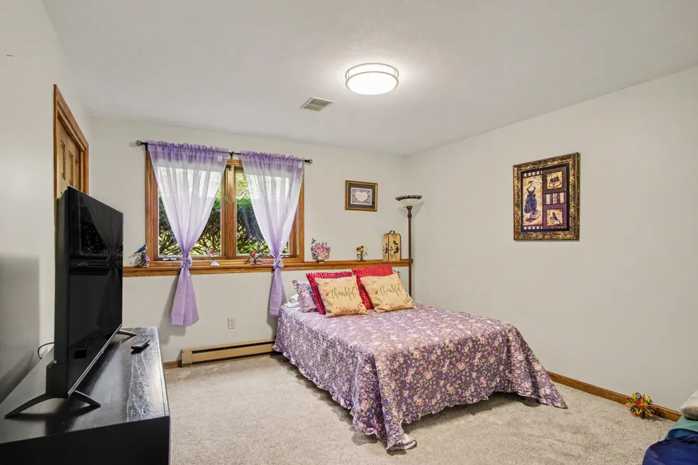 7930 Crestview Drive NE Plainfield Charter Township, MI 49306