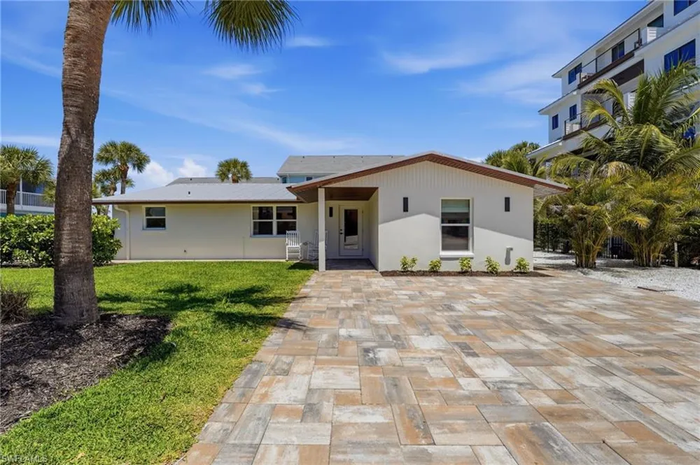 Address Not Shown Englewood, FL 34223