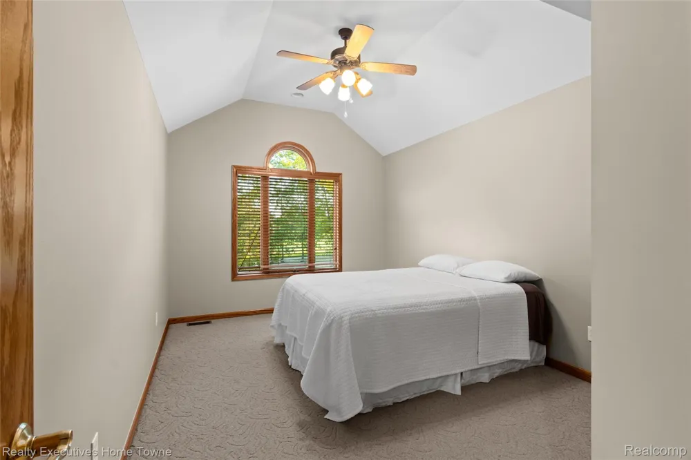 50 Golfside Drive St Clair City, MI 48079