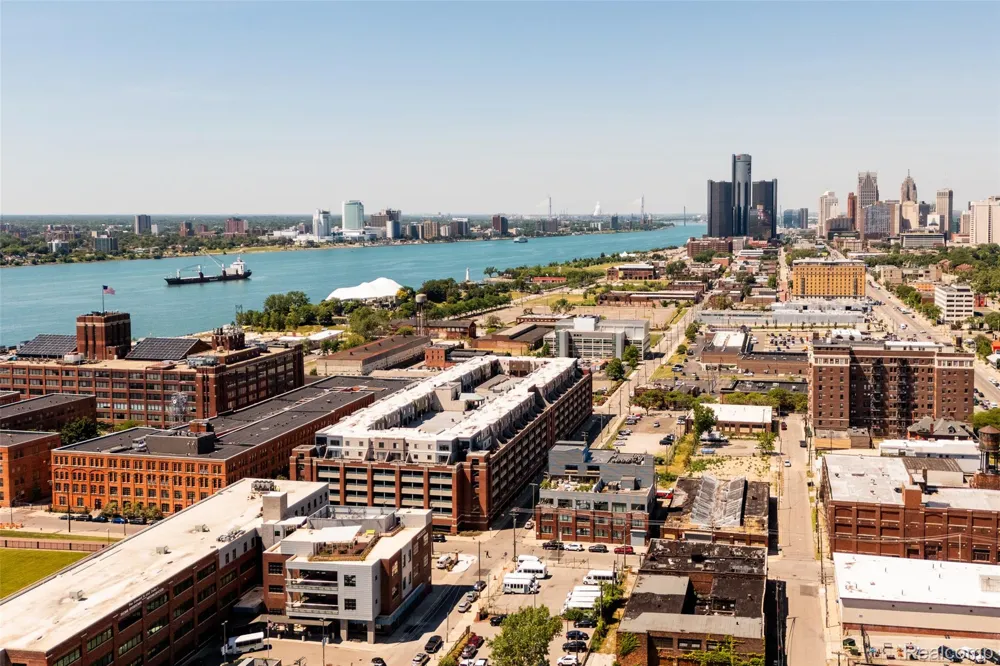 2987 Franklin Street #2D Detroit City, MI 48207