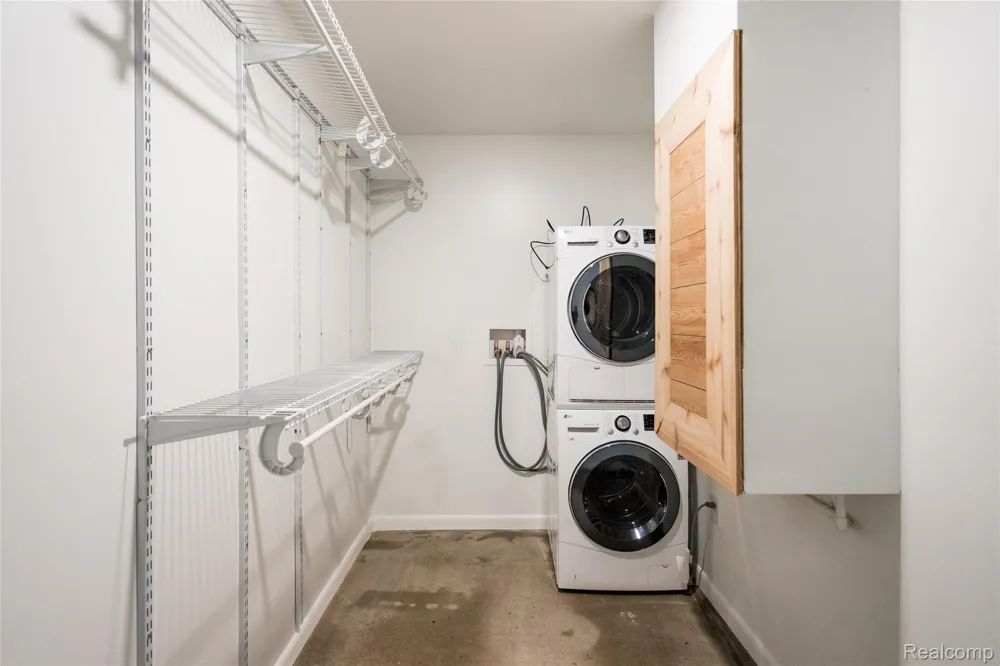 2987 Franklin Street #2D Detroit City, MI 48207