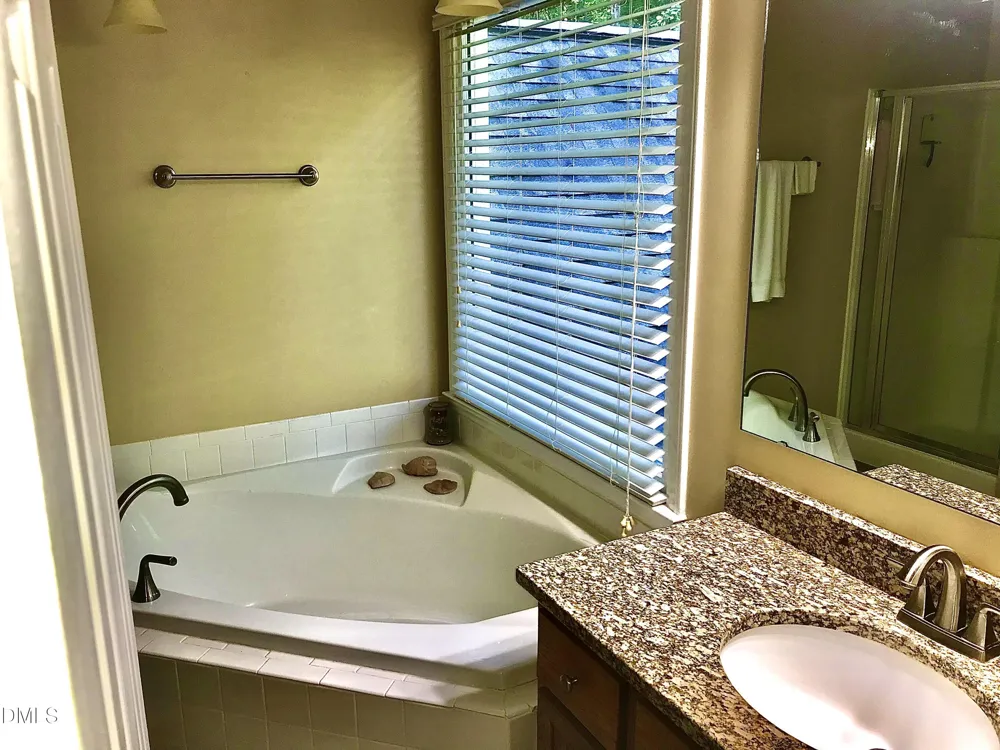 225 Tamworth Drive Willow Springs, NC 27592